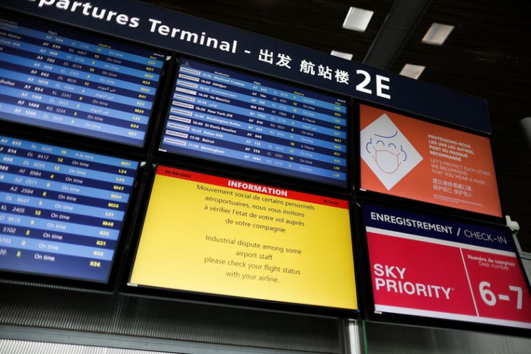 UN VOL SUR SIX ANNULÉ AU DÉPART DE L'AÉROPORT DE ROISSY VENDREDI, ANNONCE DGAC