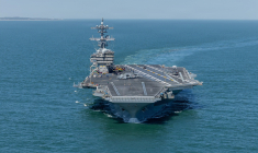 Le porte-avions George Bush, lors de son départ de Northfolk pour rejoindre le théâtre d'opérations iranien. (crédit : US Navy)