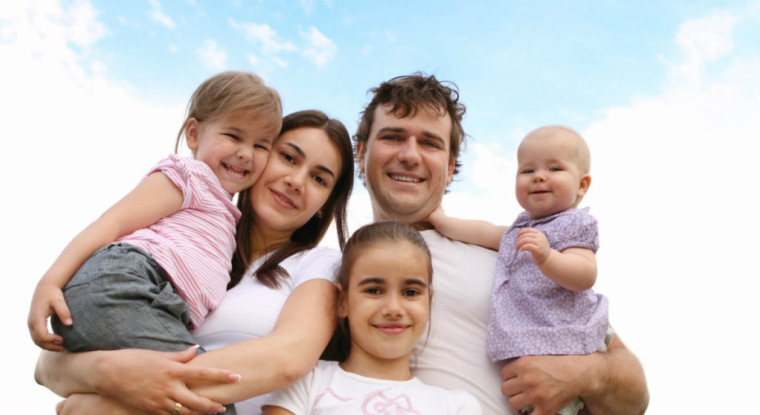 N'attendez pas pour penser à votre retraite. L’idéal est d’y penser dès 40 ans. Une vingtaine d’années sont nécessaires pour se constituer un capital digne de ce nom avec un effort d’épargne raisonnable. (© Fotolia)