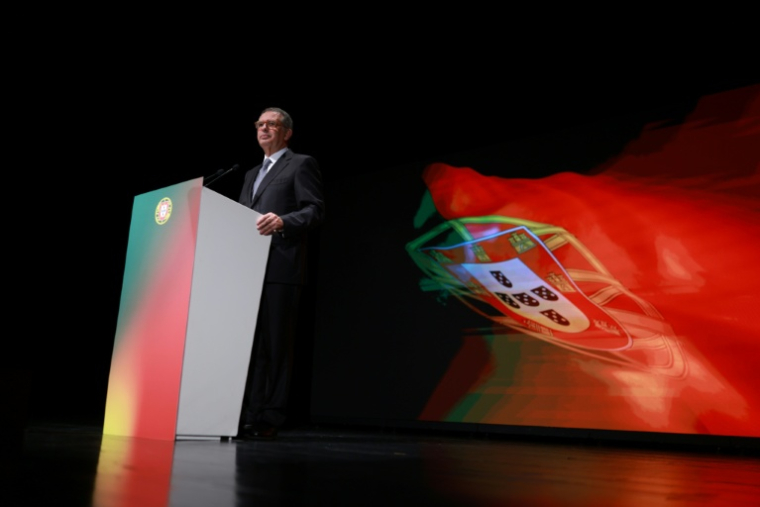 Le président socialiste portugais nouvellement élu, Antonio José Seguro, s'adresse à ses partisans après les résultats du second tour de l'élection présidentielle, à Lisbonne, le 8 février 2026 ( AFP / PATRICIA DE MELO MOREIRA )