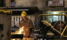 Une usine de production de billettes d'aluminium, à Tarascon-sur-Ariège (illustration) ( AFP / CHARLY TRIBALLEAU )