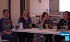 Les crimes de haine en hausse aux États-Unis : les autorités appellent à la vigilance