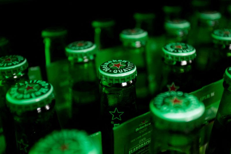 HEINEKEN DÉPASSE LES ATTENTES AVEC LA RÉOUVERTURE DES BARS EN EUROPE