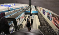 Canicule: des Parisiens affrontent la chaleur dans les transports en commun