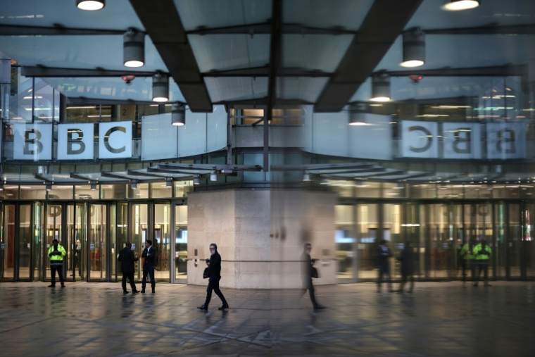 L'entrée de la BBC à Londres, le 10 novembre 2025 ( AFP / HENRY NICHOLLS )