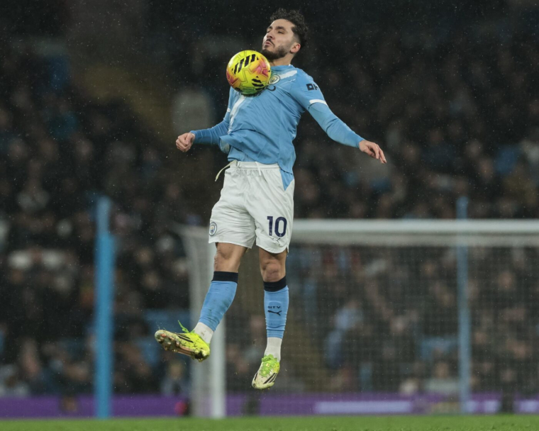 « Je suis fier de voir où est l'OL à l'heure actuelle », complimente Rayan Cherki