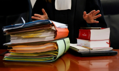 Plusieurs procureurs décrivent un système judiciaire sous tension extrême, marqué par l'accumulation de dossiers ( AFP / Ludovic MARIN )