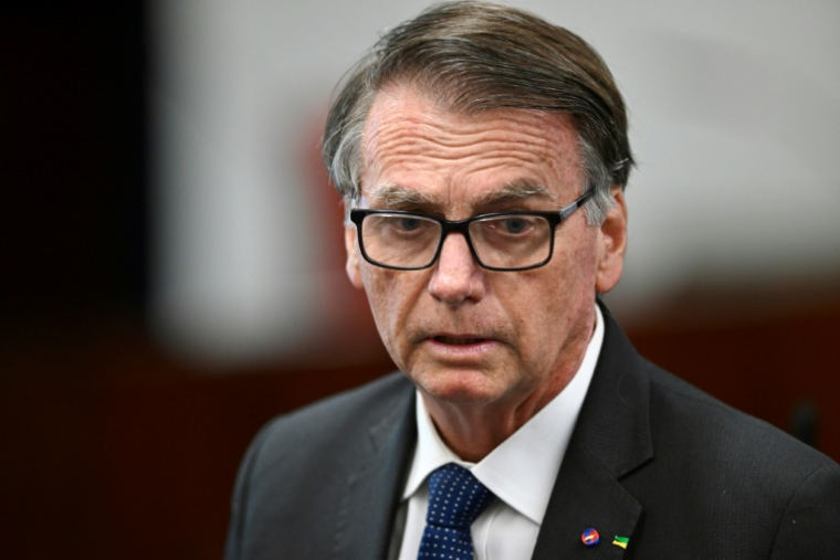 L'ancien président brésilien Jair Bolsonaro devant la Cour suprême brésilienne, le 10 juin 2025 à Brasilia, lors de son procès pour tentative présumée de coup d'Etat en janvier 2023 ( AFP / Evaristo SA )