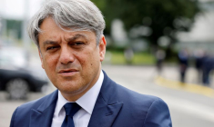 RENAULT DOIT ENCORE RÉDUIRE SES COÛTS POUR PRÉPARER L'AVENIR, DIT LE DG