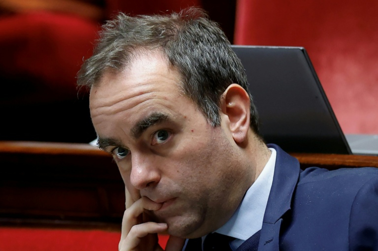 Le Premier ministre Sébastien Lecornu à l'Assemblée nationale, le 5 décembre 2025, à Paris ( AFP / Ian LANGSDON )