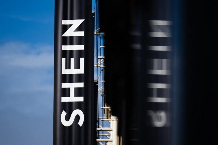 ( AFP / JULIE SEBADELHA )