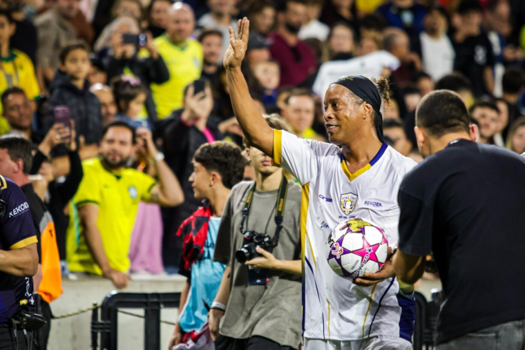 On sait quand Ronaldinho va jouer en Serie C