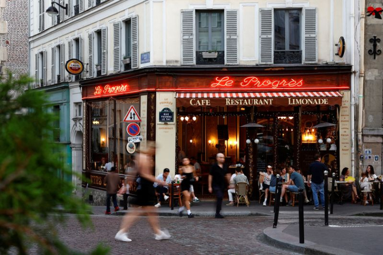Vue d'un restaurant de la Butte Montmartre à Paris
