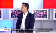 "La politique de Hollande reste une des politiques les plus à gauche sur la surface de la terre", selon Laurent Joffrin (VIDEO)