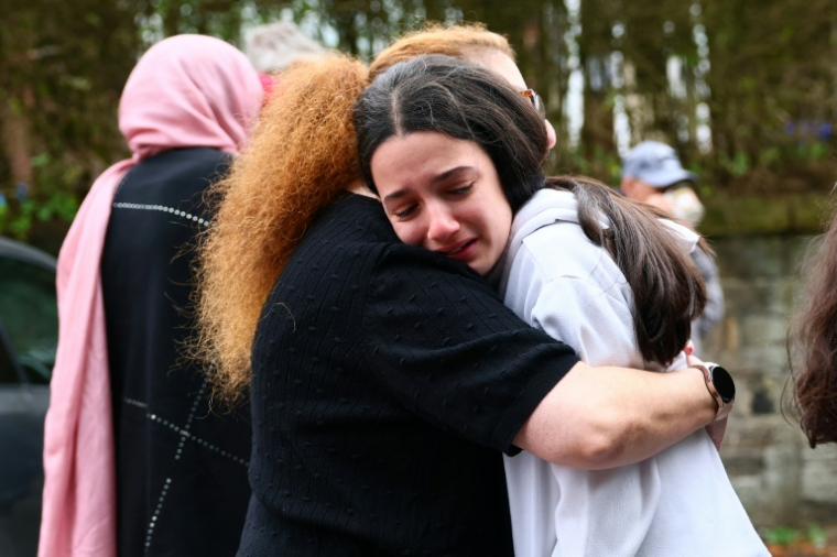 Après l'attaque à l'extérieur de la synagogue d'Heaton Park, à Manchester, en Angleterre, le 2 octobre 2025 ( AFP / Paul Currie )