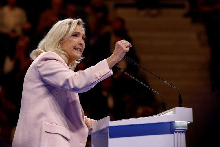 Marine Le Pen, candidate du RN à la présidentielle, le 25 octobre 2026 à Orléans ( AFP / ROMAIN PERROCHEAU )