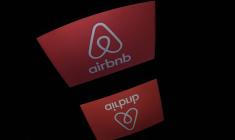 En 2024, le Parlement avait déjà réduit l'abattement fiscal applicable aux meublés de tourisme de 71% dans la limite de 188.700 euros à 50% dans la limite de 77.700 euros. ( AFP / LIONEL BONAVENTURE )