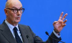 Le ministre de l'Economie et des Finances, Roland Lescure, le 22 septembre 2026 à Paris ( AFP / Kenzo TRIBOUILLARD )