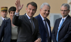 Le président français Emmanuel Macron est reçu par les représentants de la communauté catholique Sant'Egidio, à Rome, le 9 avril 2026 ( AFP / Tiziana FABI )
