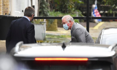 GB: LE PRINCE CHARLES REND VISITE À SON PÈRE À L'HÔPITAL