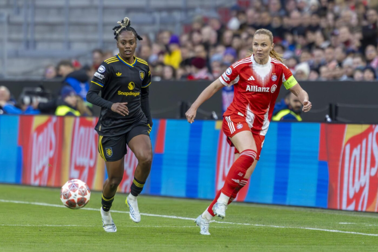 Le Bayern écarte Manchester United et file en demies