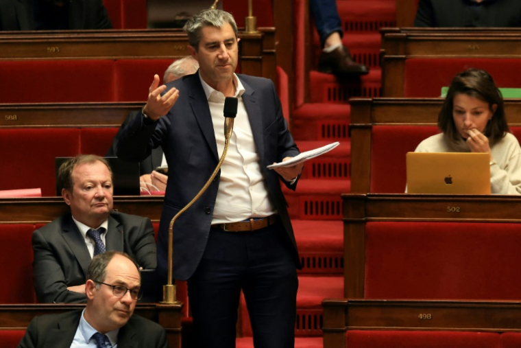 Le député François Ruffin au micro, à l'Assemblée nationale, le 25 octobre 2025 ( AFP / Alain JOCARD )