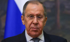 PAS DE RENCONTRE POUTINE-ZELENSKY AVANT QU'UN ACCORD SOIT PRÊT, DIT LAVROV