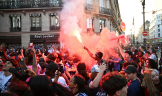 Des supporters du PSG à Paris, le 30 mai 2026. ( AFP / LOU BENOIST )