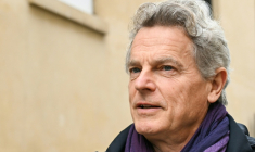 Le secrétaire national du Parti communiste Fabien Roussel à Paris, le 11 mars 2026 ( AFP / Bertrand GUAY )