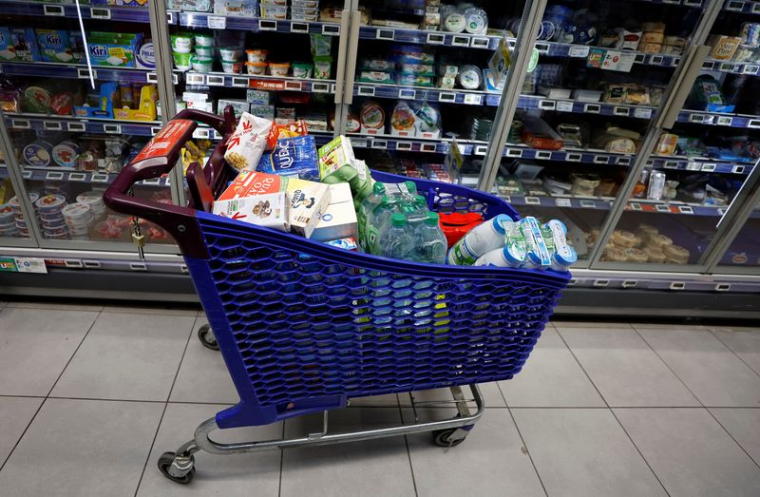 Un caddie dans un supermarché à Nice
