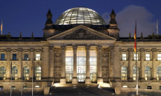 On voit ici à Berlin le bâtiment du Reichstag, siège de la chambre basse du Parlement, le Bundestag