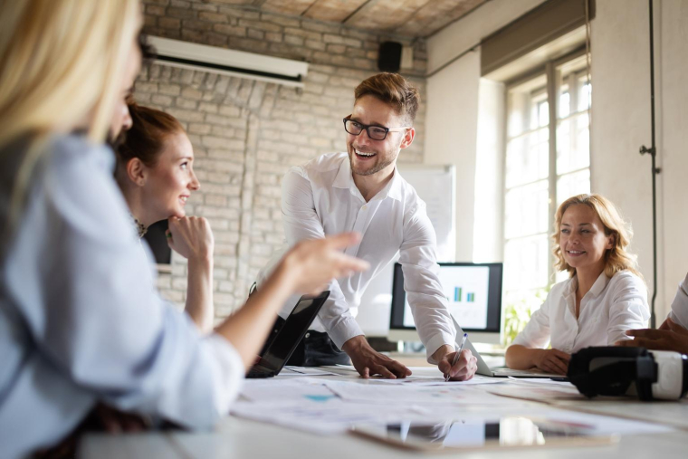 Pour un chômeur, recourir à l’ARE ou l’ARCE pour créer ou reprendre une entreprise a des conséquences différentes pour le calcul de sa retraite crédit photo : Shutterstock