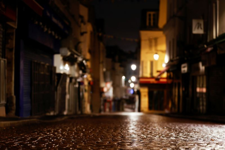 CORONAVIRUS/FRANCE: LE GOUVERNEMENT TENTE DE RASSURER APRÈS LES VACANCES MODIFIÉES