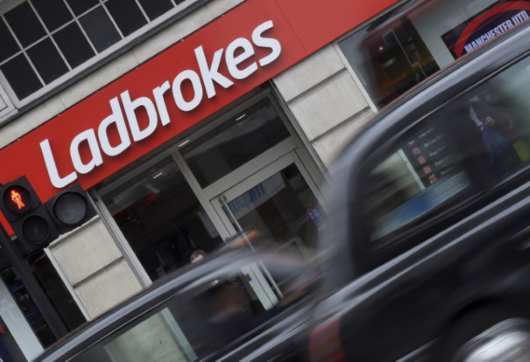 GVC ACHÈTE LE BOOKMAKER LADBROKES 4 MILLIARDS DE LIVRES