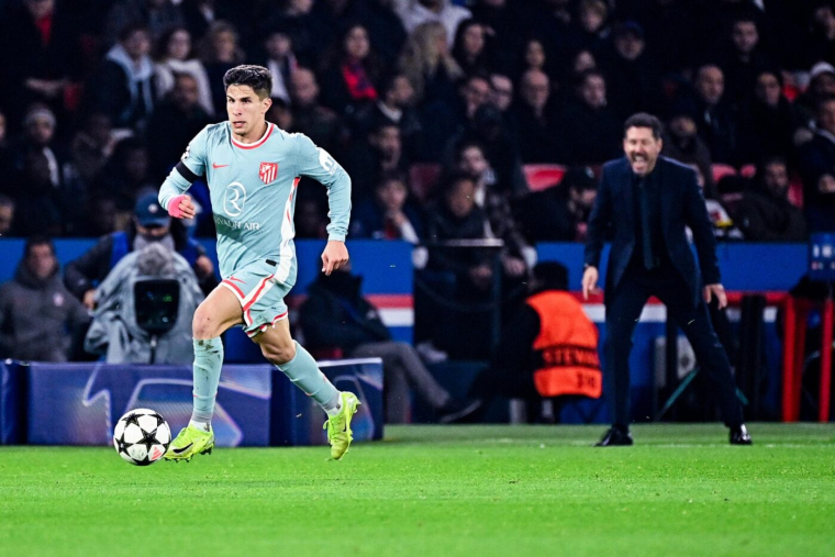 Diego Simeone surpris par son fils Giuliano