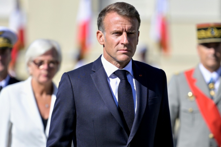 Le président de la République Emmanuel Macron sur la base aérienne 115, à Orange, dans le Vaucluse, le 15 septembre 2026 ( POOL / Philippe Magoni )