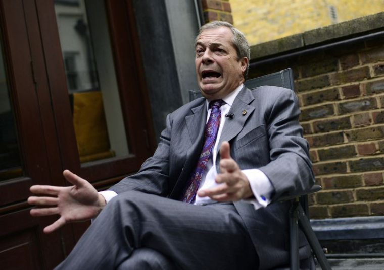 L'ancien chef de l'UKIP, Nigel Farage, s'exprime lors d'un entretien avec Reuters dans son bureau de Westminster, à Londres
