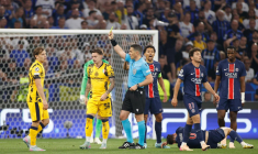 Un arbitre bien connu des Parisiens désigné pour PSG-Atlético