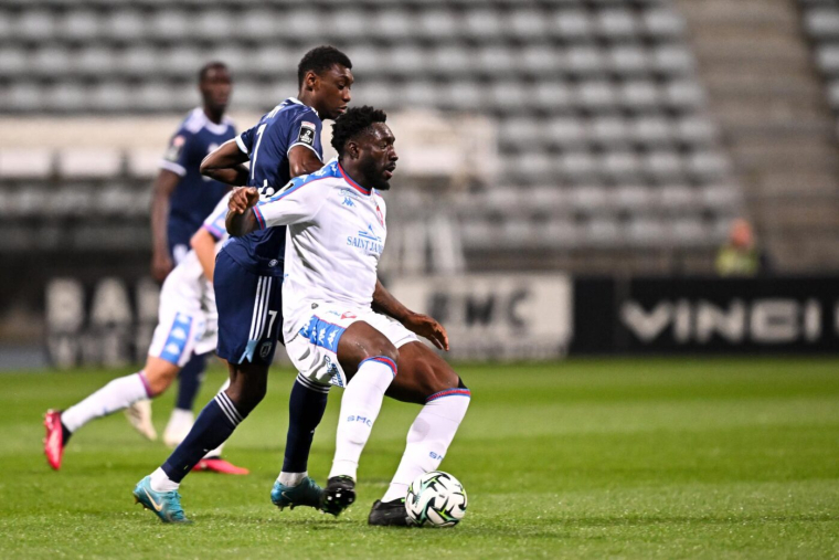 Au bord de la descente en N1 avec Caen, Alexandre Mendy pousse une belle gueulante