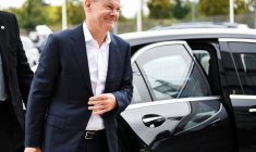 LES VERTS ALLEMANDS VOTENT POUR NÉGOCIER UNE COALITION GOUVERNEMENTALE