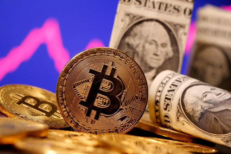 ETATS-UNIS: UN DÉCRET ATTENDU SUR L'ÉTUDE DES RISQUES D'UN DOLLAR NUMÉRIQUE ET DES CRYPTOMONNAIES