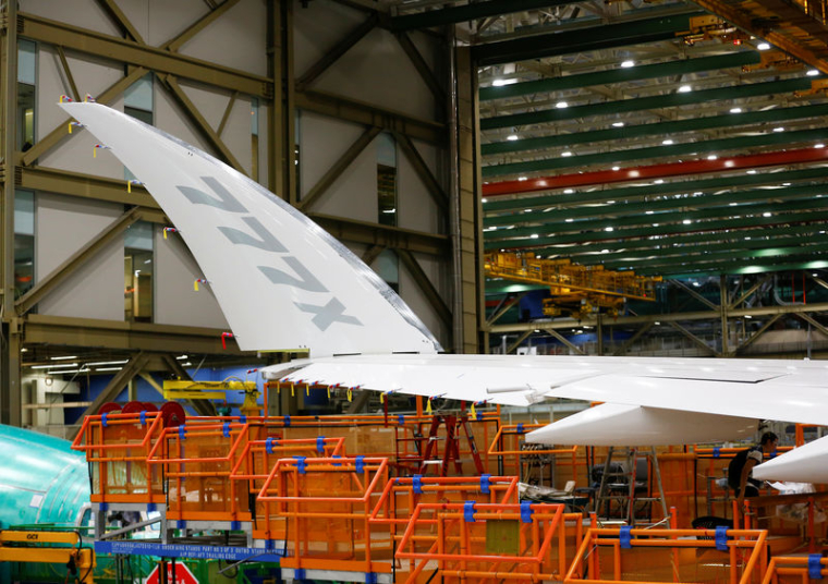 BOEING REPORTE L'ENTRÉE EN SERVICE DE LA VERSION TRÈS LONGUE PORTÉE DU 777X