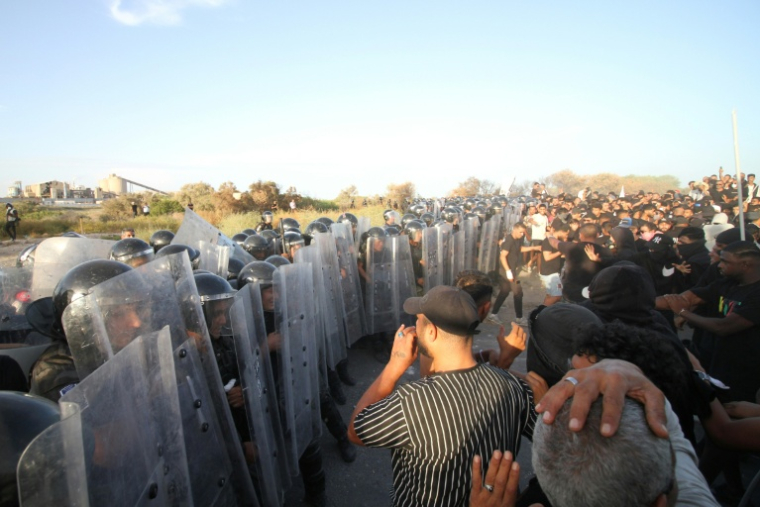 Manifestation à Gabès, en Tunisie, le 15 octobre 2025 ( AFP / Hasan MRAD )