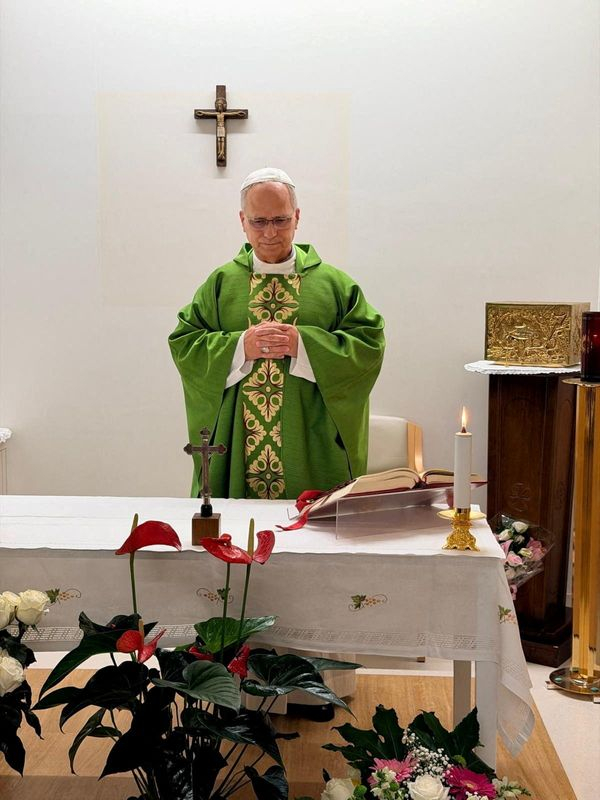 Le pape Léon XIII a été aperçu à l'hôpital Gemelli de Rome, pour la première fois depuis son hospitalisation.