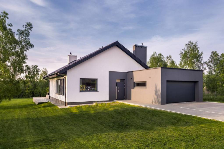 Immobilier : comment se passe l'échange de biens ? / iStock.com - in4mal