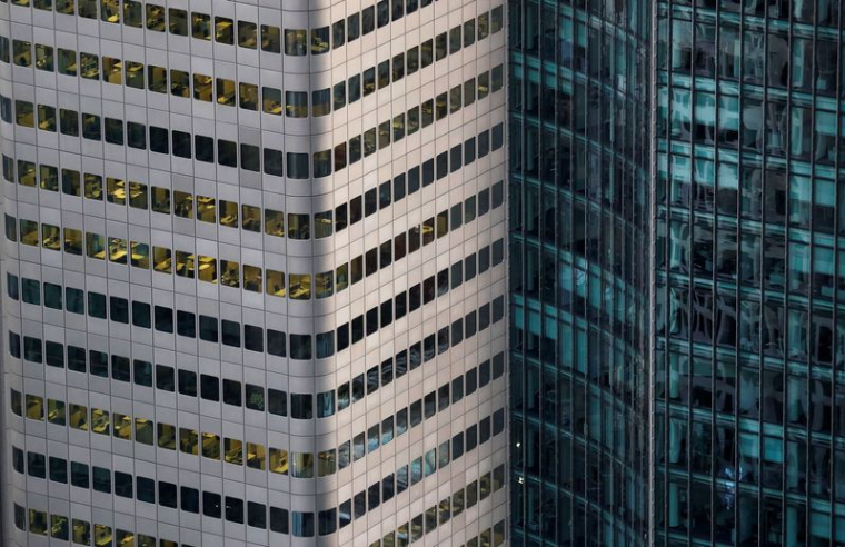 Un immeuble de bureaux du quartier financier à Francfort