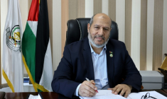 Khalil al-Hayya, membre du Hamas, dans son bureau à Gaza, le 21 avril 2021 ( AFP / Emmanuel DUNAND )