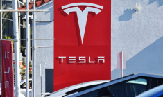 ( GETTY IMAGES NORTH AMERICA / MARIO TAMA )