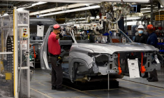 Des employés d'une usine Toyota à San Antonio, aux Etats-Unis