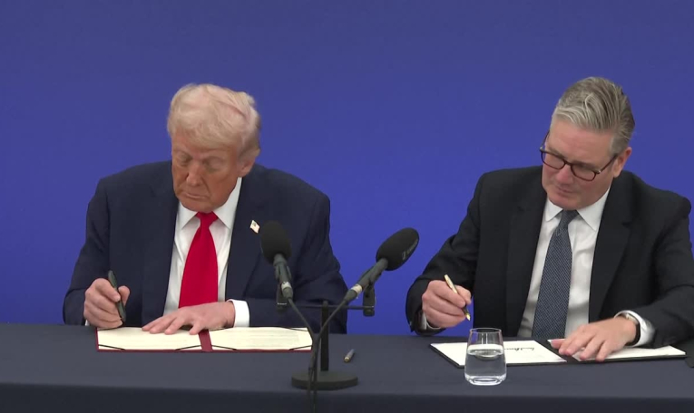 Trump et Starmer signent un accord de coopération technologique